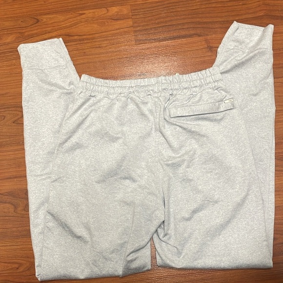Vuori Men’s Ponto Performance Jogger in platinum heather size XS - Picture 11 of 13